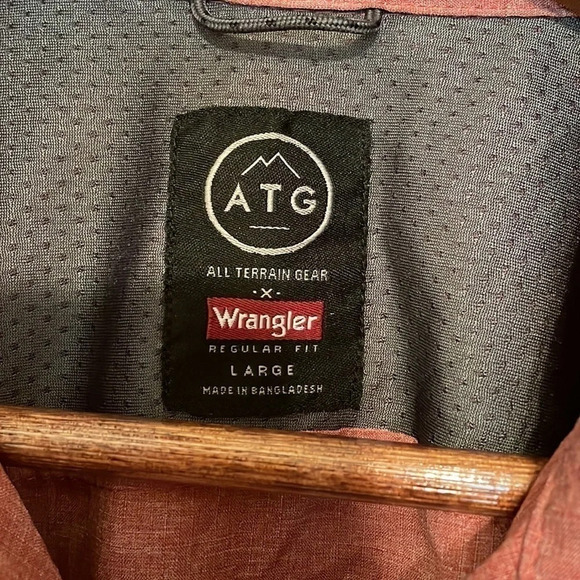 Wrangler mens size Large shirt all terrain gear short sleeve button down utility - Picture 6 of 13
